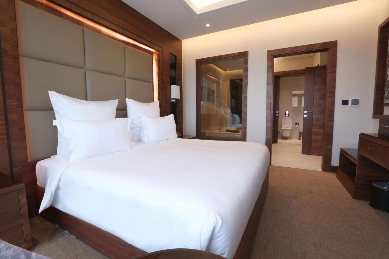 Weekend Hotel Sari Τζέντα Εξωτερικό φωτογραφία