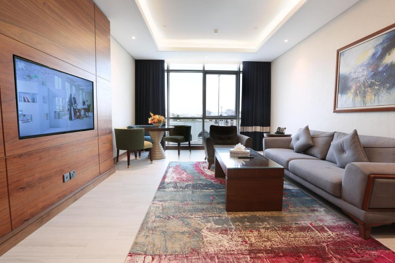 Weekend Hotel Sari Τζέντα Εξωτερικό φωτογραφία