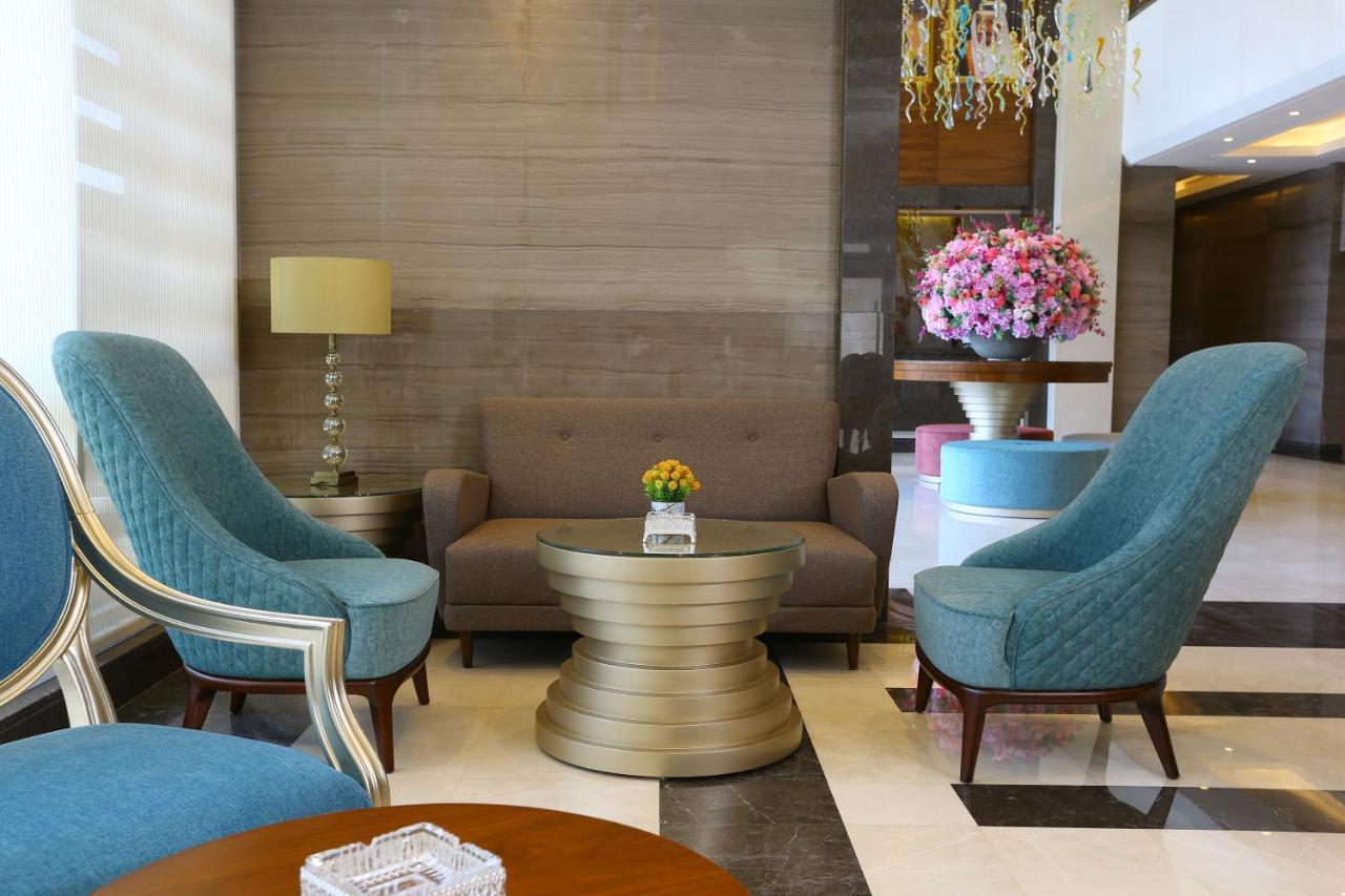 Weekend Hotel Sari Τζέντα Εξωτερικό φωτογραφία