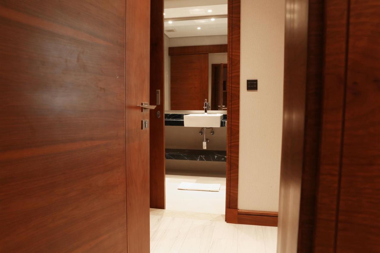 Weekend Hotel Sari Τζέντα Εξωτερικό φωτογραφία